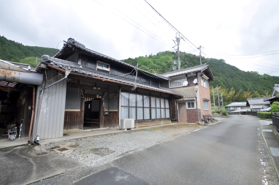 house for sale in Taka, Hyogo | ¥4,280,000 | 4DK | Akiyama house find…